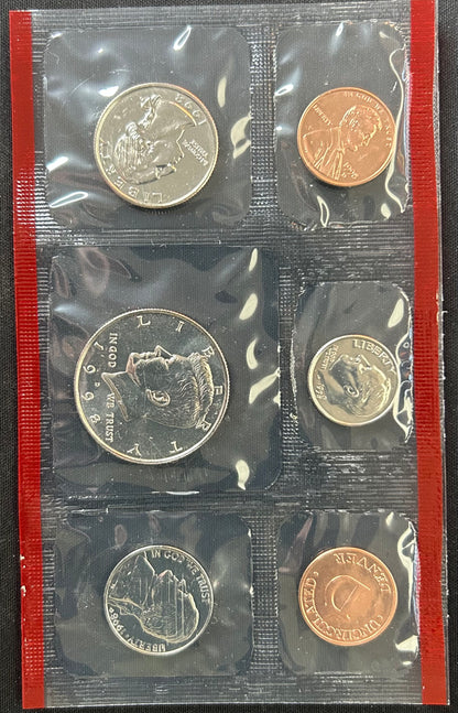 1998 U.S. Mint Uncirculated Coin Set (P & D Mints) | Last Heraldic Eagle Quarter Design | Original Packaging