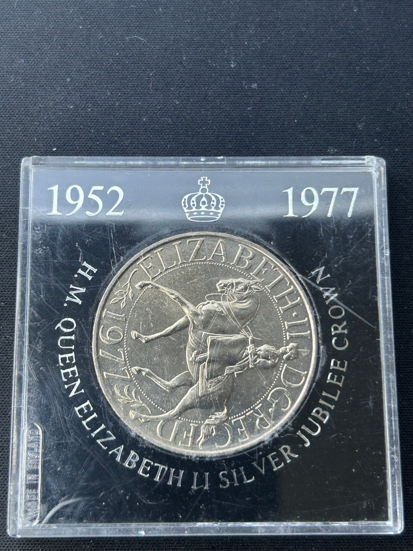 1977 Queen Elizabeth II Silver Jubilee Crown Coin | Royal Mint UK | 25th Anniversary of Reign | Collectible British Coin